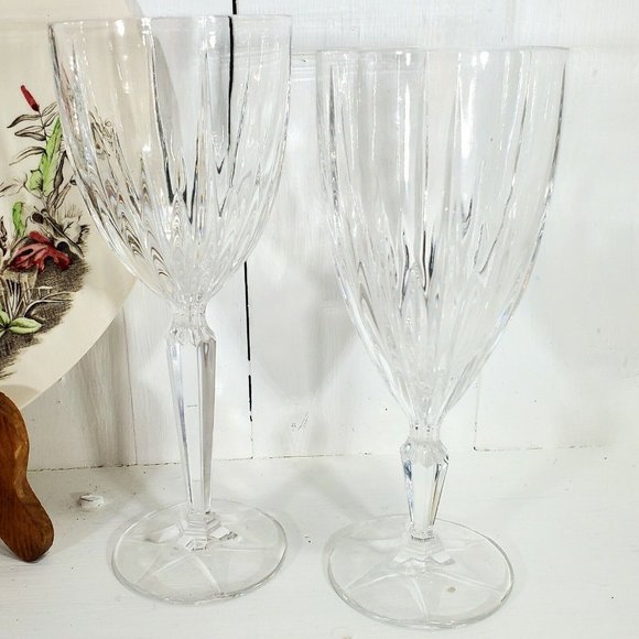 Mikasa Other - Pair Mikasa Icicles Water Goblet & Ice Tea Glass mixed set